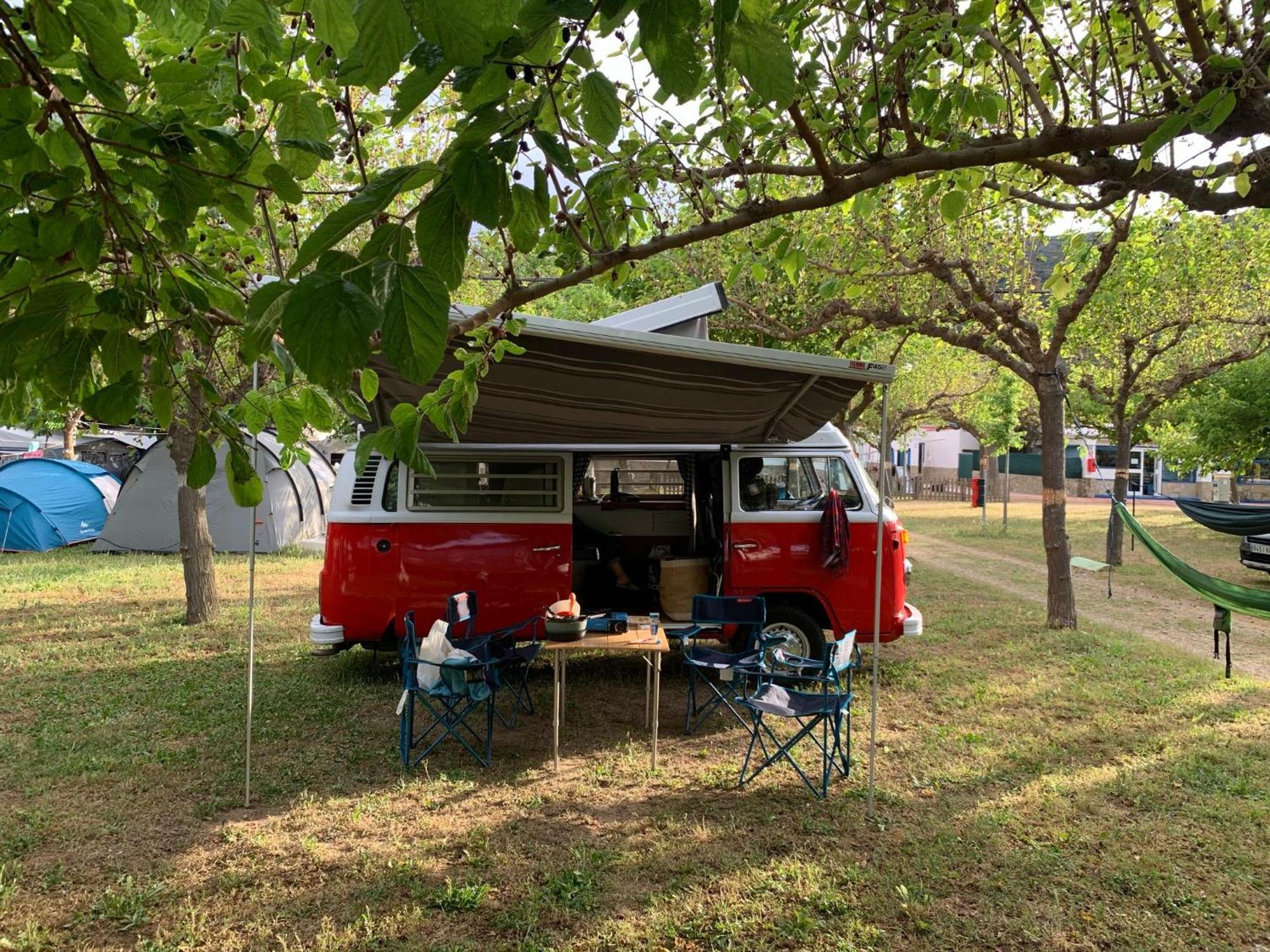 Retro Vw Kombi T2 Campervan 오스피탈레트 데 요브레가트 외부 사진
